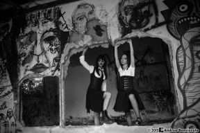 Dark 80s