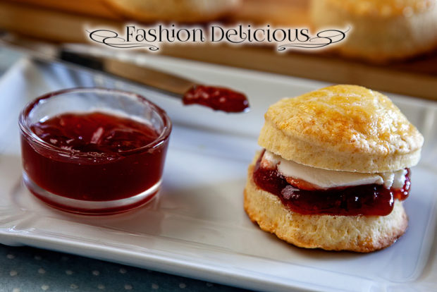 Tradition British Scones